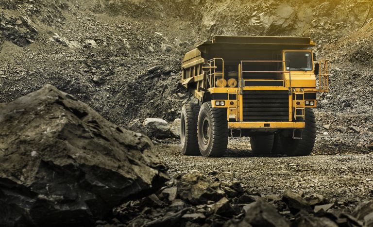 src="/wp-content/themes/yootheme/cache/Mining_Truck_AdobeStock_362939168-6bb3af3f.jpeg"
